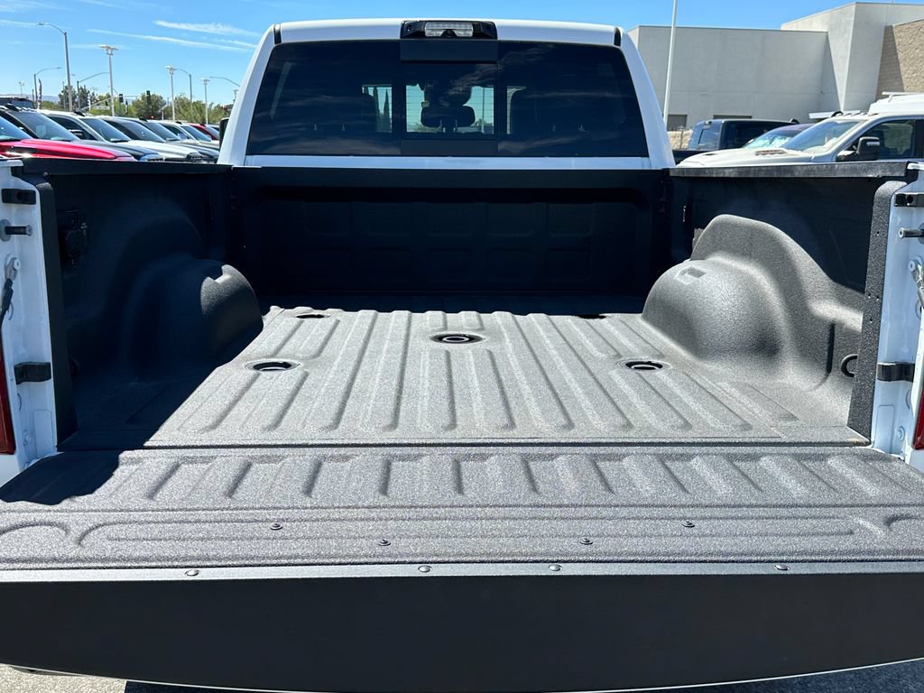 New 2026 RAM 2500 Laramie w/ Night Edition AWD/4WD image 18