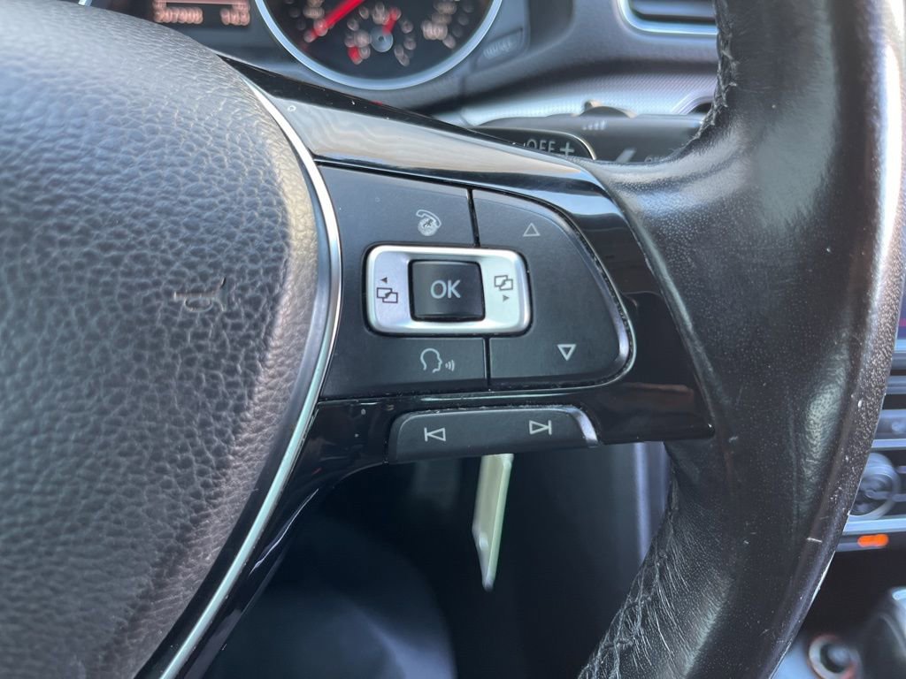 Used 2017 Volkswagen Passat 1.8T R-Line image 27