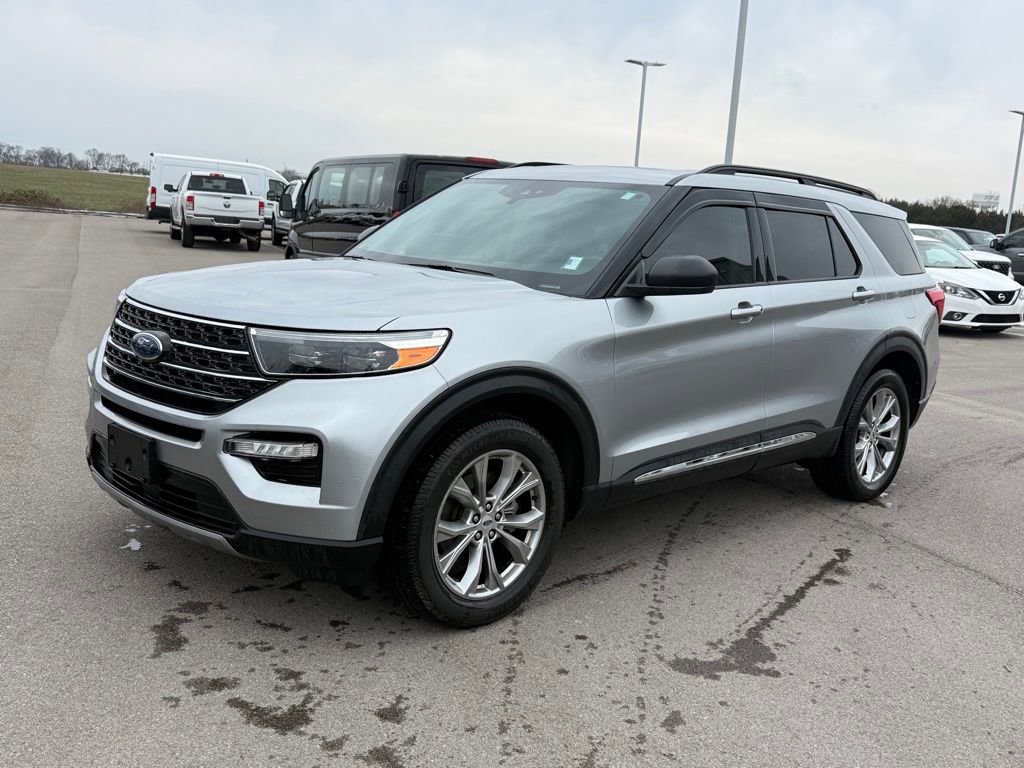 Used 2023 Ford Explorer XLT w/ Equipment Group 202A image 24