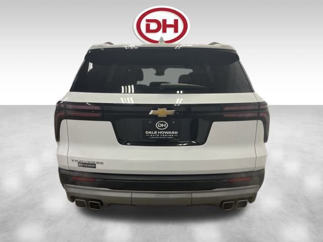 Used 2025 Chevrolet Traverse LT image 12