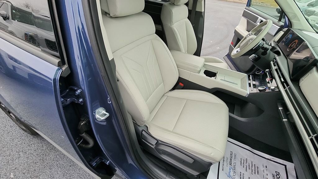 Used 2025 Hyundai Santa Fe SEL image 28