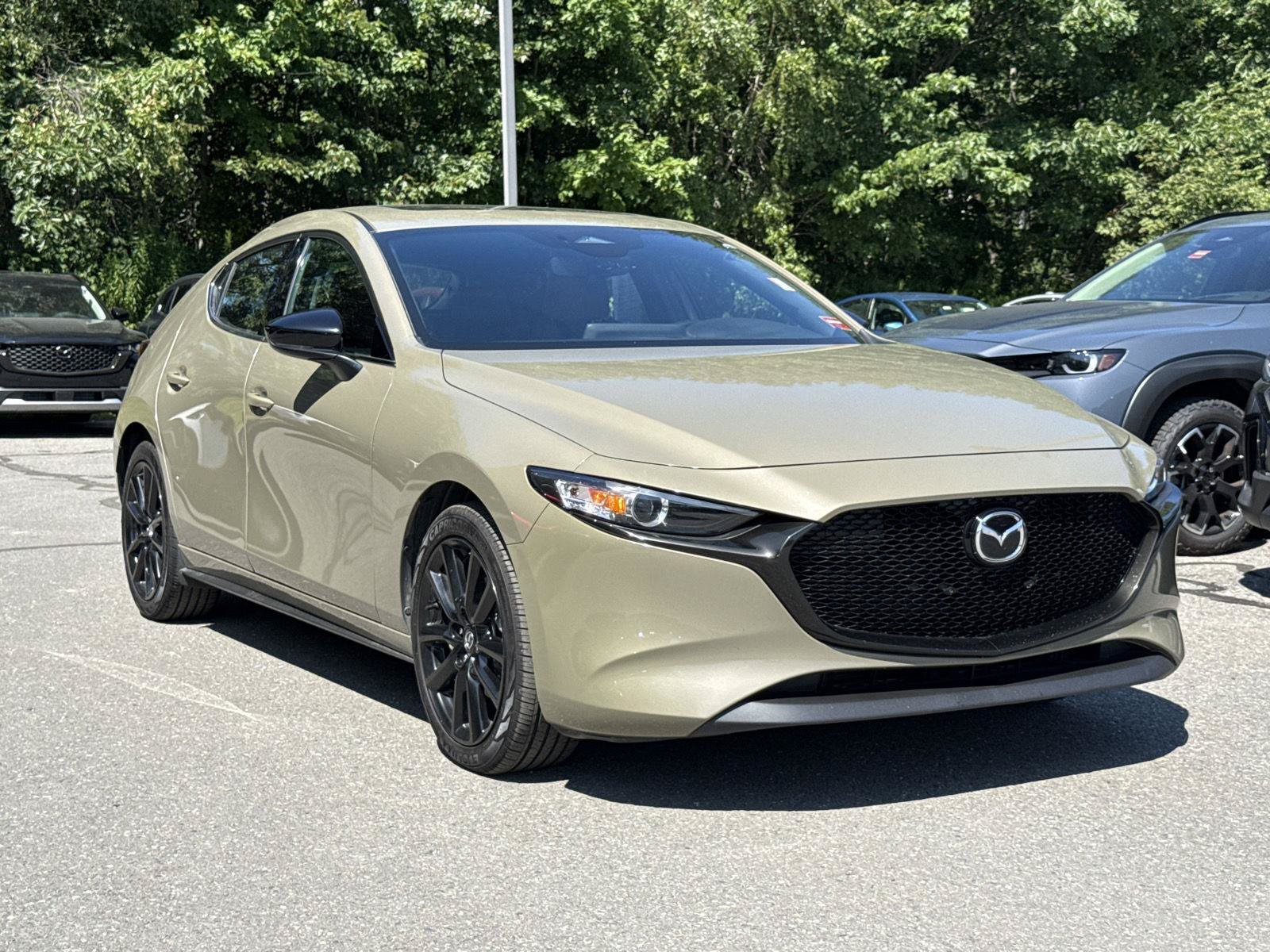 Used 2024 MAZDA MAZDA3 s AWD/4WD image 3