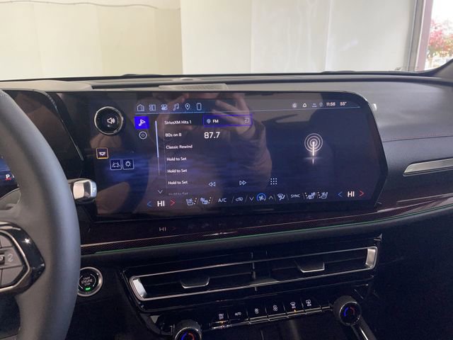 New 2026 Chevrolet Traverse RS image 33