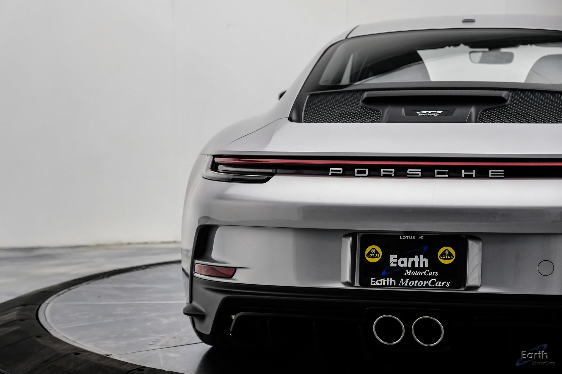 Used 2023 Porsche 911 GT3 RWD image 17