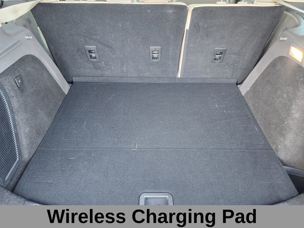 Used 2024 Lincoln Corsair Premiere w/ Equipment Group 101A image 18