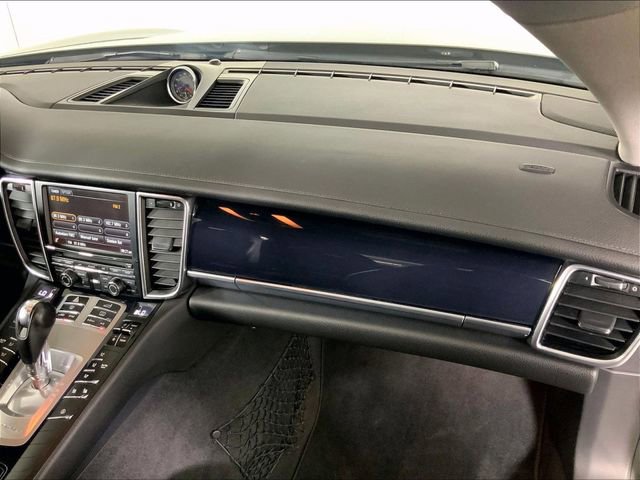 Certified 2016 Porsche Panamera Edition image 17