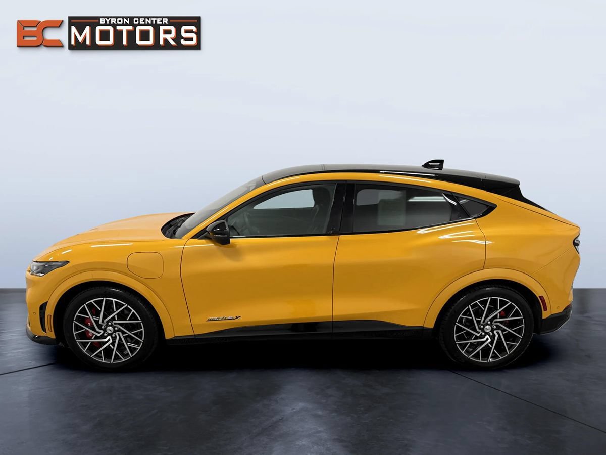 Used 2022 Ford Mustang Mach-E GT w/ GT Performance Edition AWD/4WD image 3