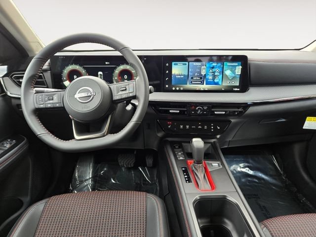 New 2026 Nissan Kicks SR w/ Cold Weather Package AWD/4WD image 13