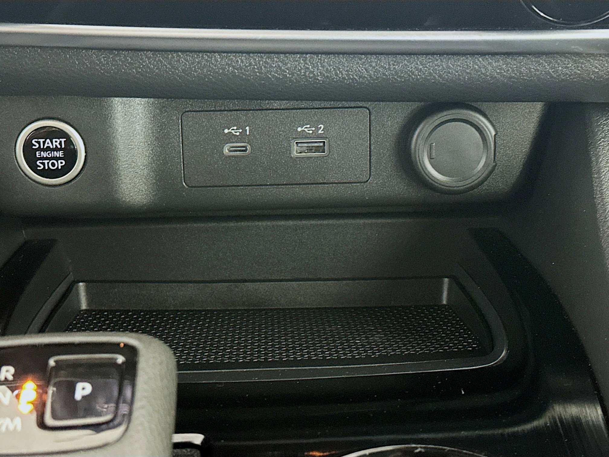 Used 2023 Nissan Rogue S image 26