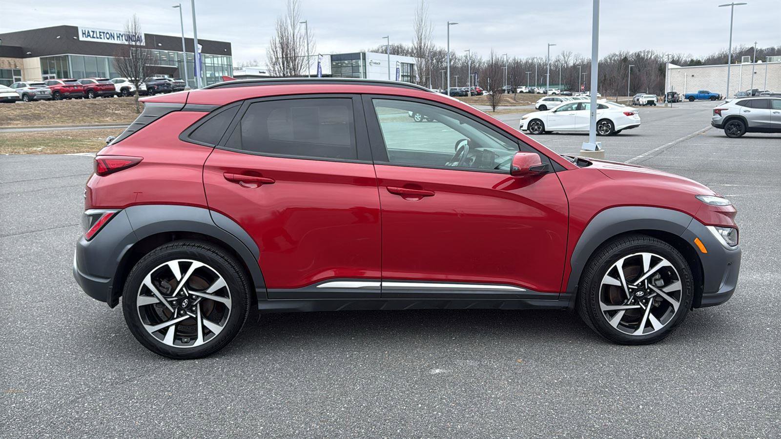 Used 2022 Hyundai Kona Limited image 4