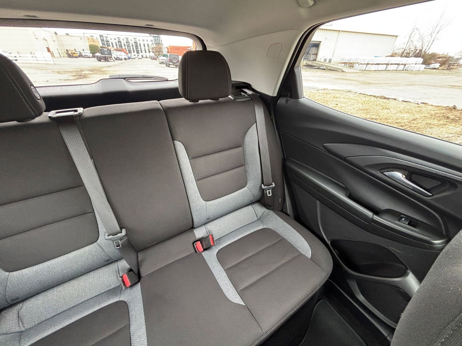 Used 2025 Chevrolet TrailBlazer LT FWD image 38