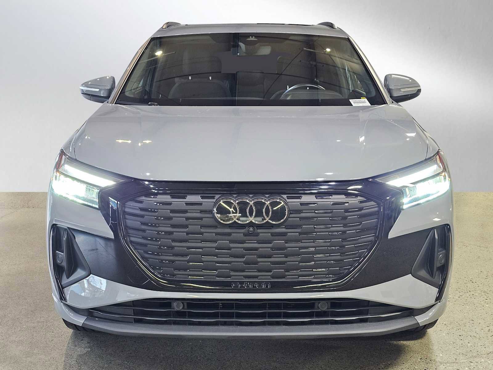 Used 2023 Audi Q4 e-tron Premium Plus image 2