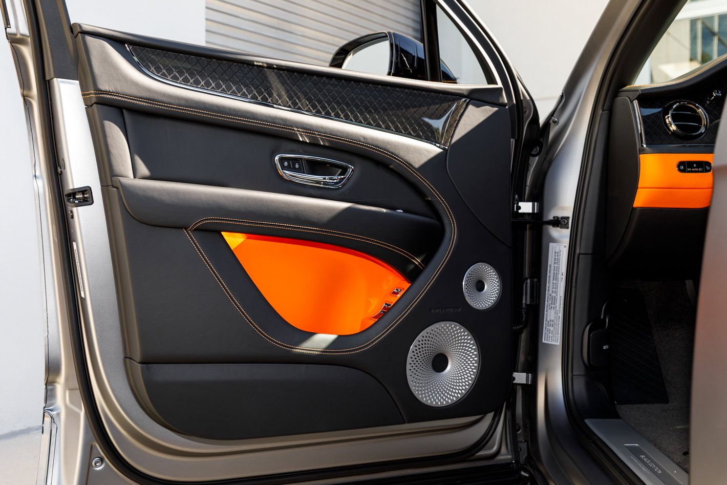 New 2025 Bentley Bentayga image 22