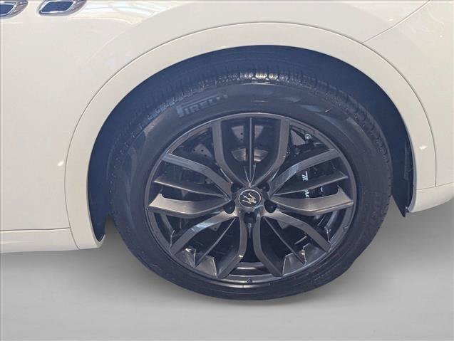Used 2024 Maserati Levante GT Ultima AWD/4WD image 23