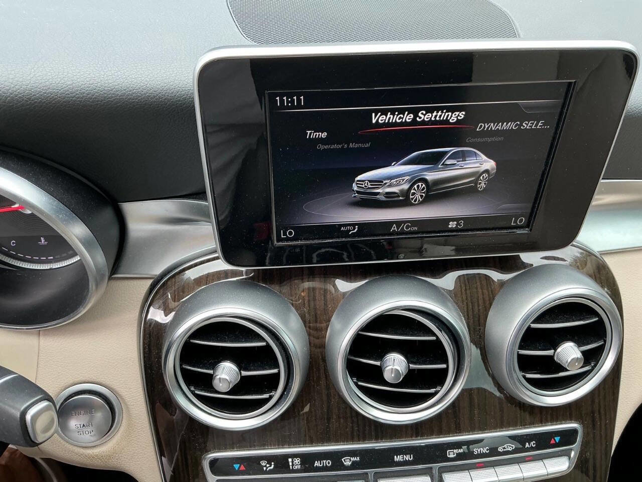 Used 2018 Mercedes-Benz C 300 Sedan image 14