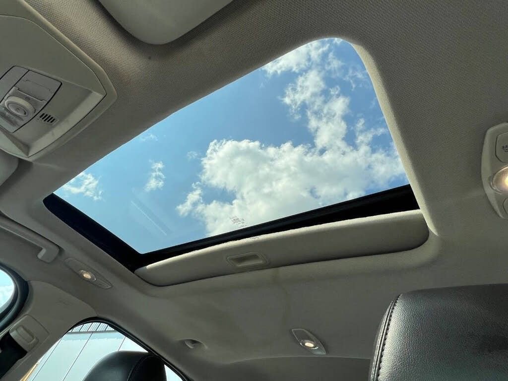 Used 2014 Ford Focus Titanium image 23