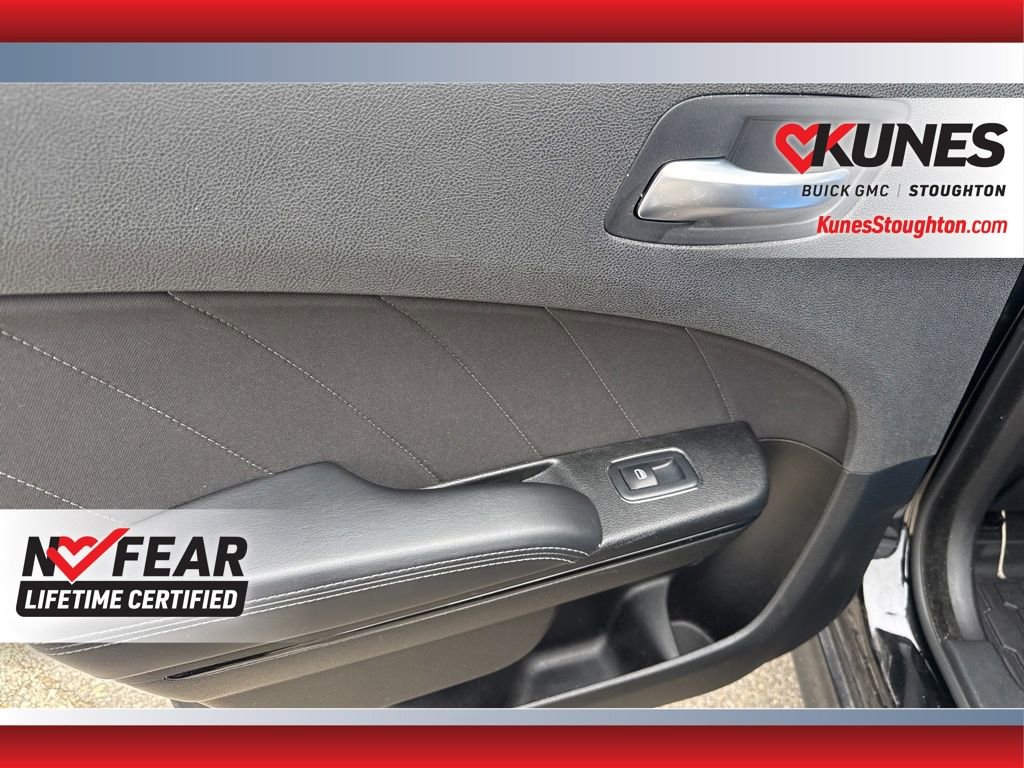 Used 2022 Dodge Charger R/T w/ Performance Handling Group image 40