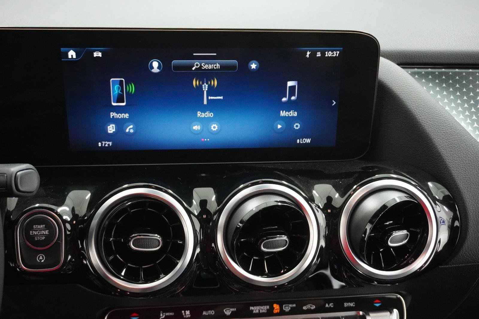 Used 2025 Mercedes-Benz GLA 250 image 28