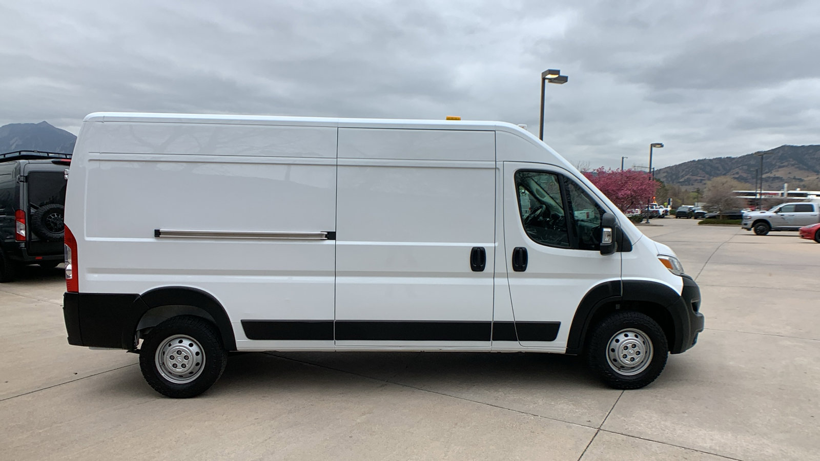 Used 2023 RAM ProMaster 2500 image 6