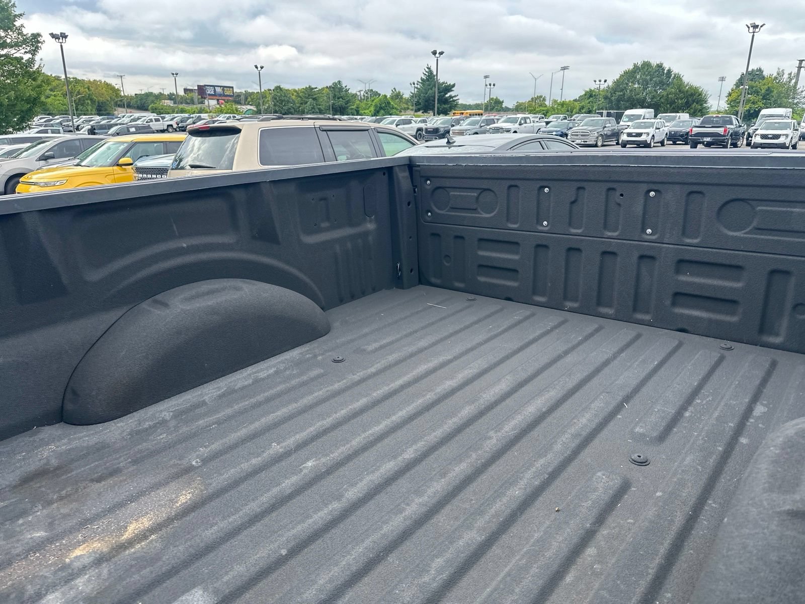 Used 2018 Ford F150 XLT w/ Equipment Group 301A Mid AWD/4WD image 8