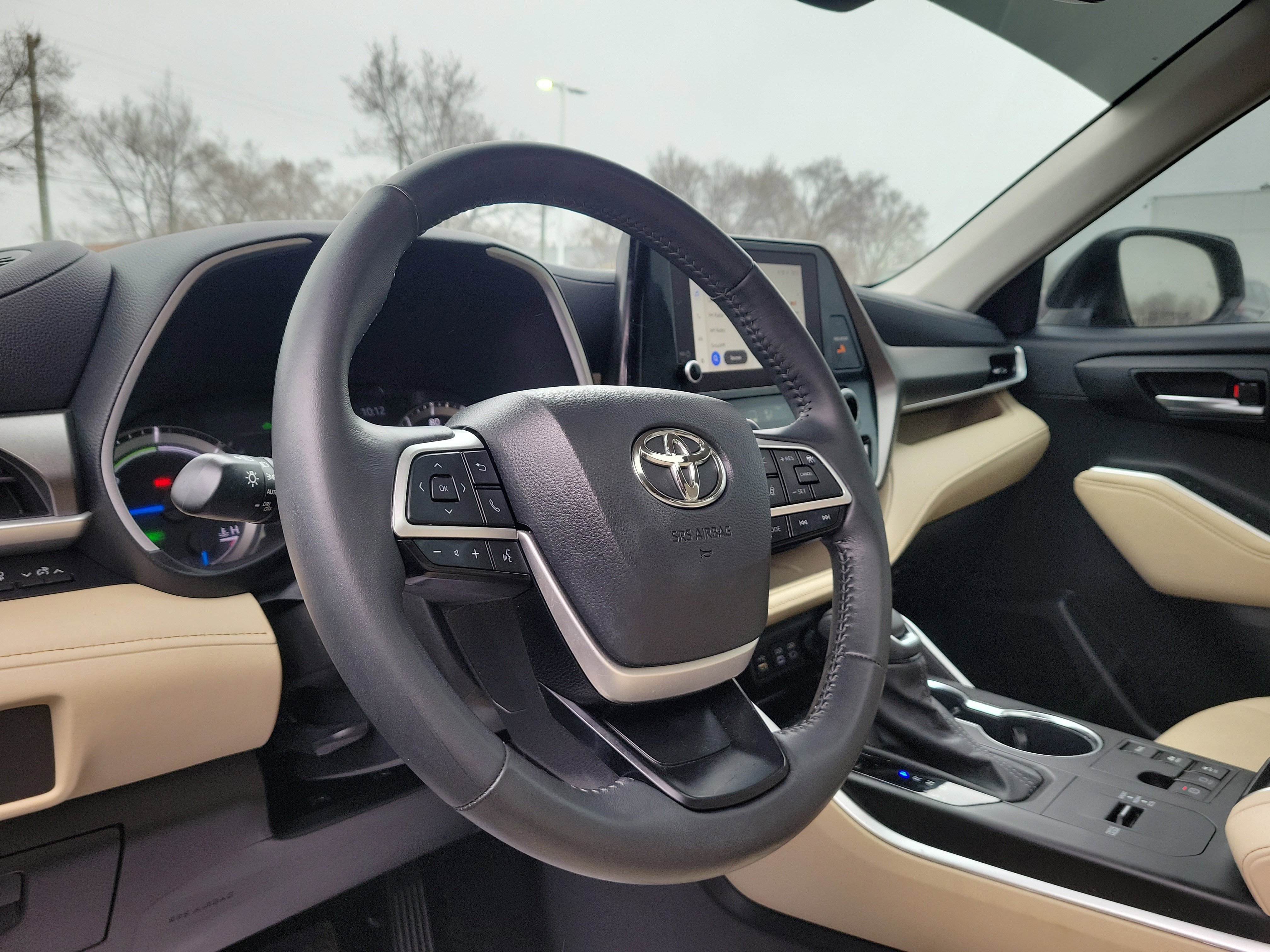 Used 2024 Toyota Highlander XLE image 18