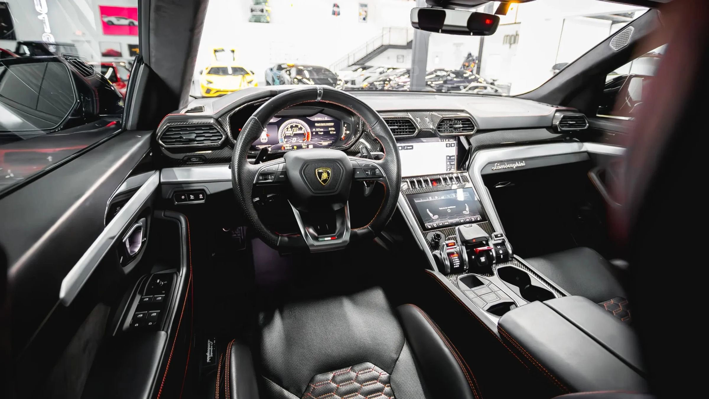 Used 2021 Lamborghini Urus image 36