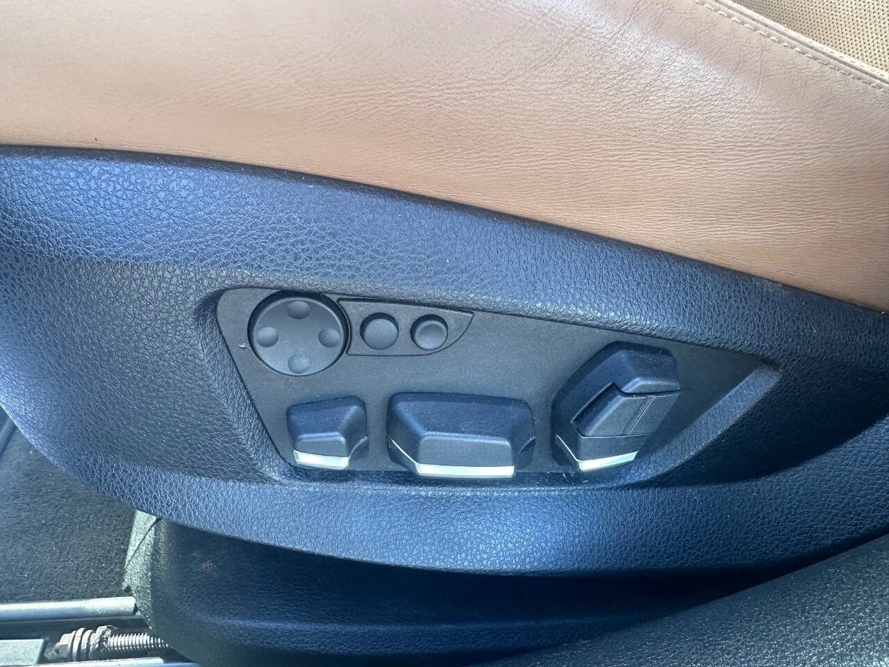 Used 2012 BMW ALPINA B7 xDrive LWB image 14