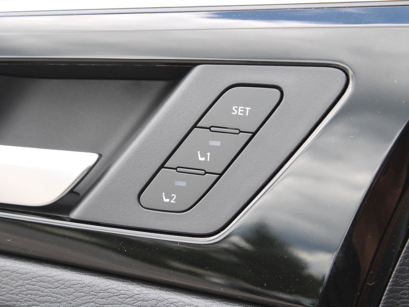 New 2025 Mitsubishi Outlander Platinum Edition image 24