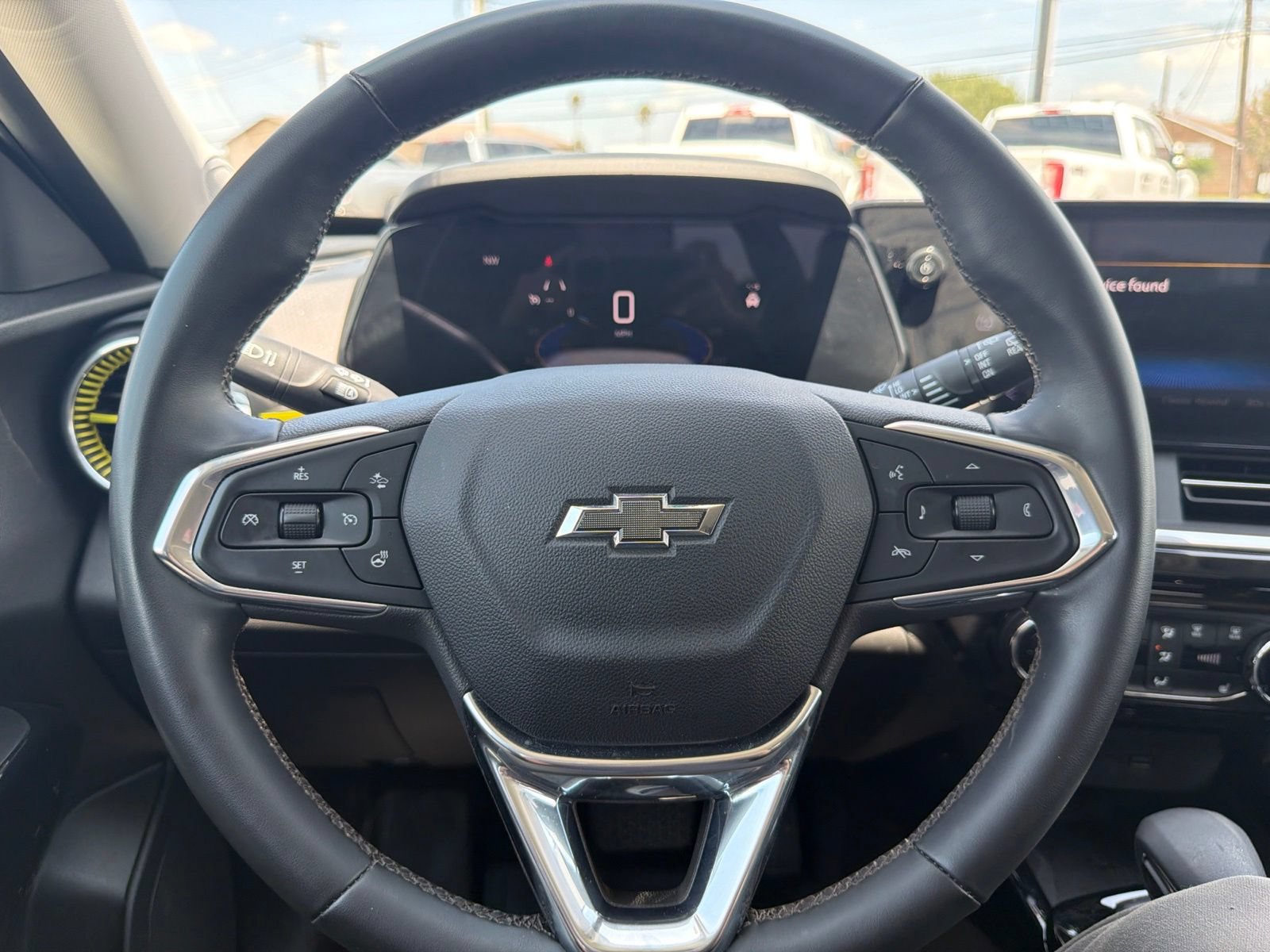 Used 2025 Chevrolet Trax ACTIV w/ Sunroof Package FWD image 20