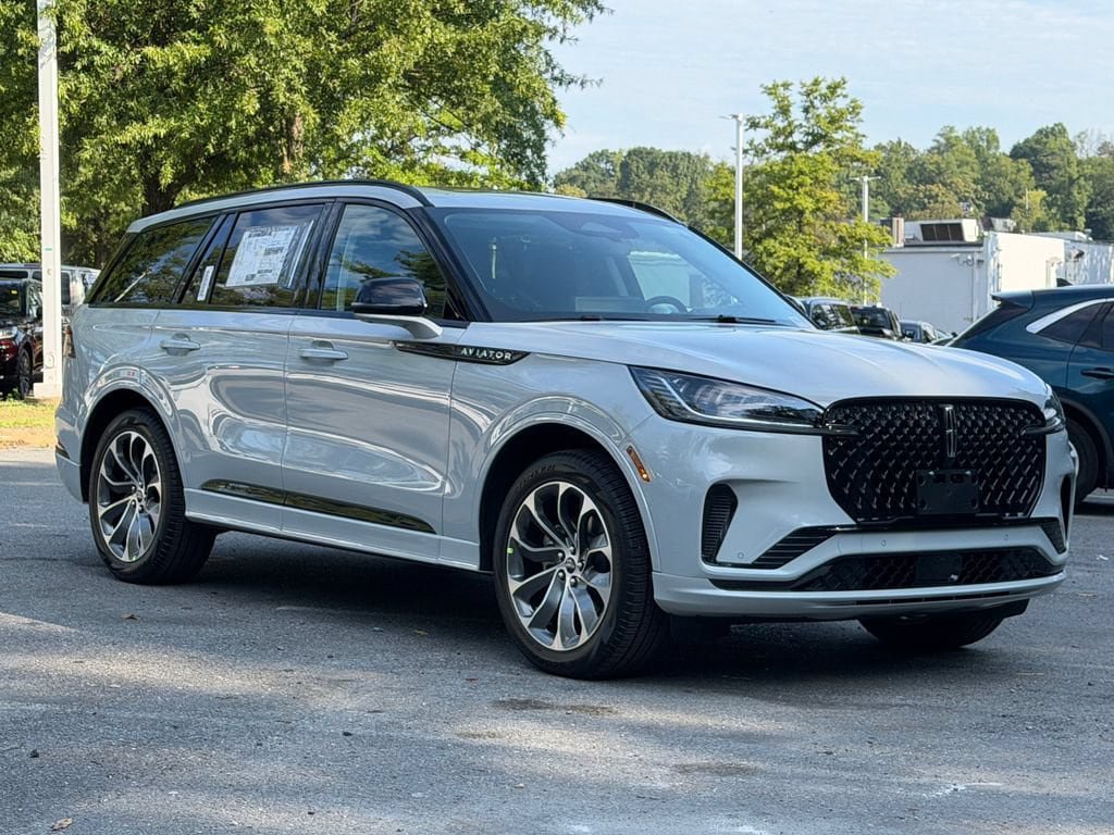 New 2027 Lincoln Aviator AWD w/ Jet Appearance Package