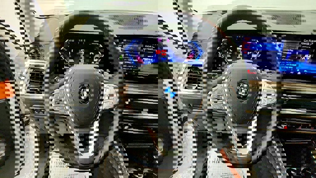 Used 2026 BMW X7 xDrive40i w/ Dynamic Handling Package image 14