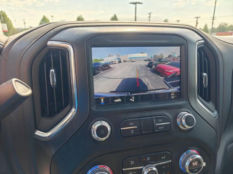 Used 2023 GMC Sierra 2500 AT4 w/ Gooseneck/5TH Wheel Package AWD/4WD image 18