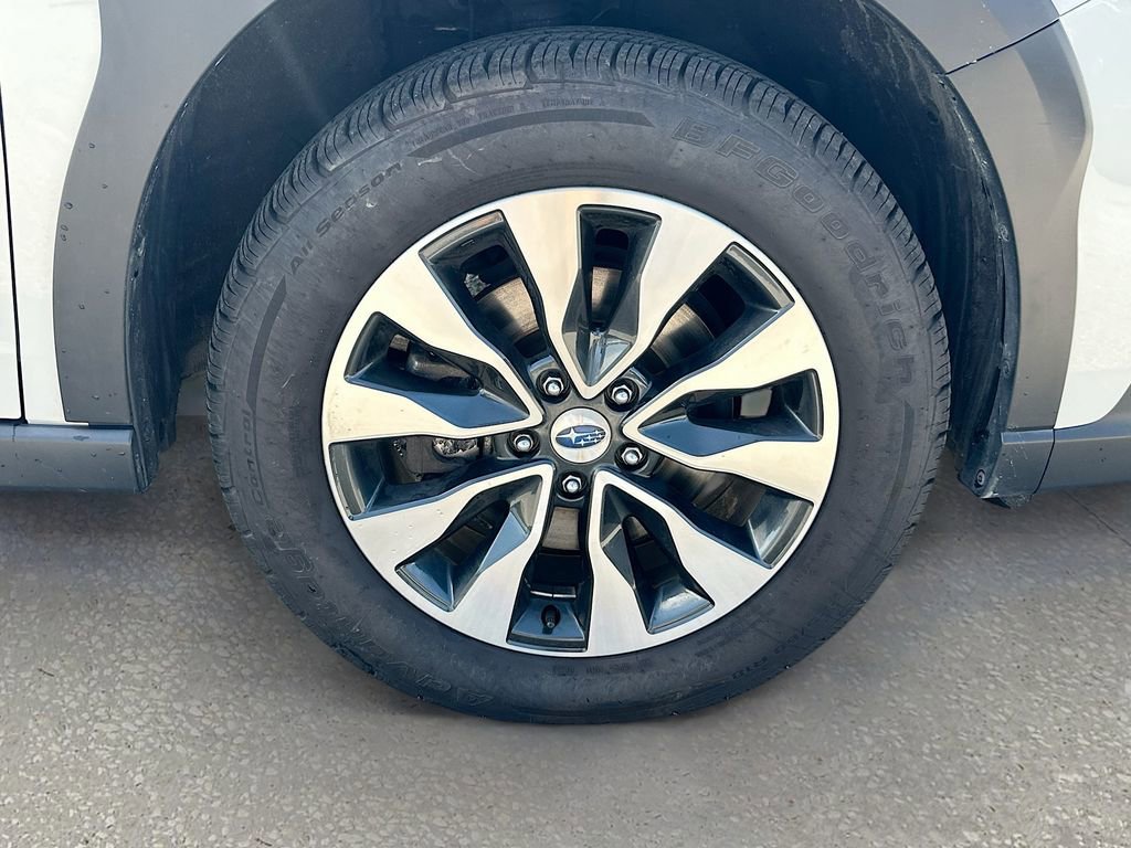 Used 2023 Subaru Outback Onyx Edition AWD/4WD image 30