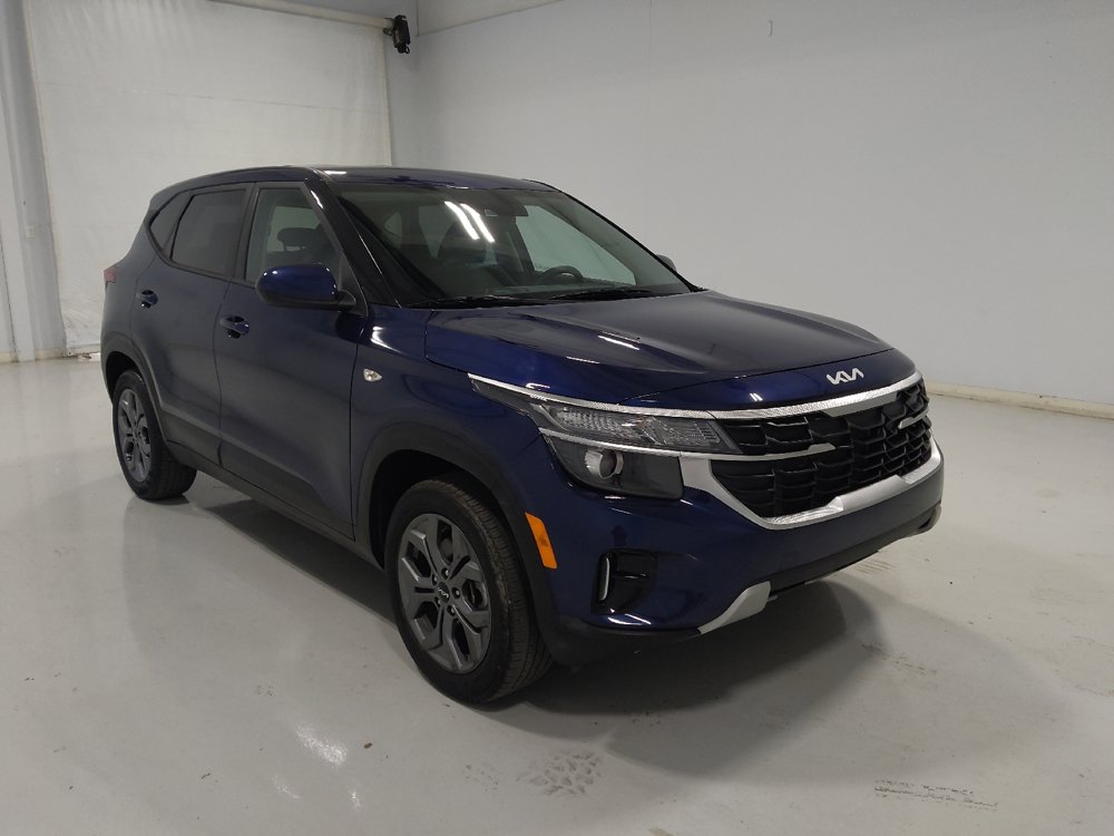 Used 2025 Kia Seltos LX AWD/4WD image 13