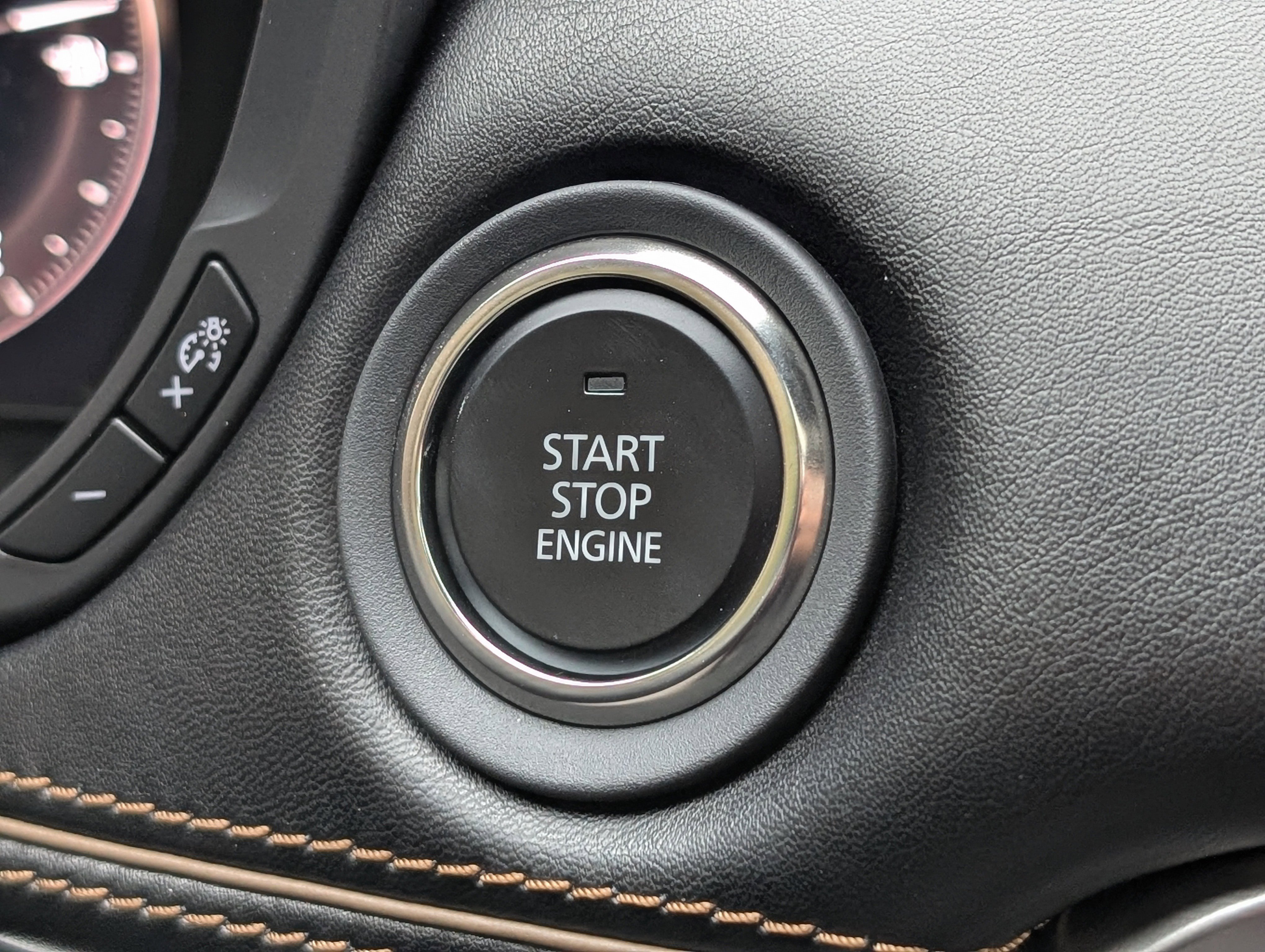 Used 2025 MAZDA CX-90 3.3 Turbo w/ Premium Plus Pkg image 37