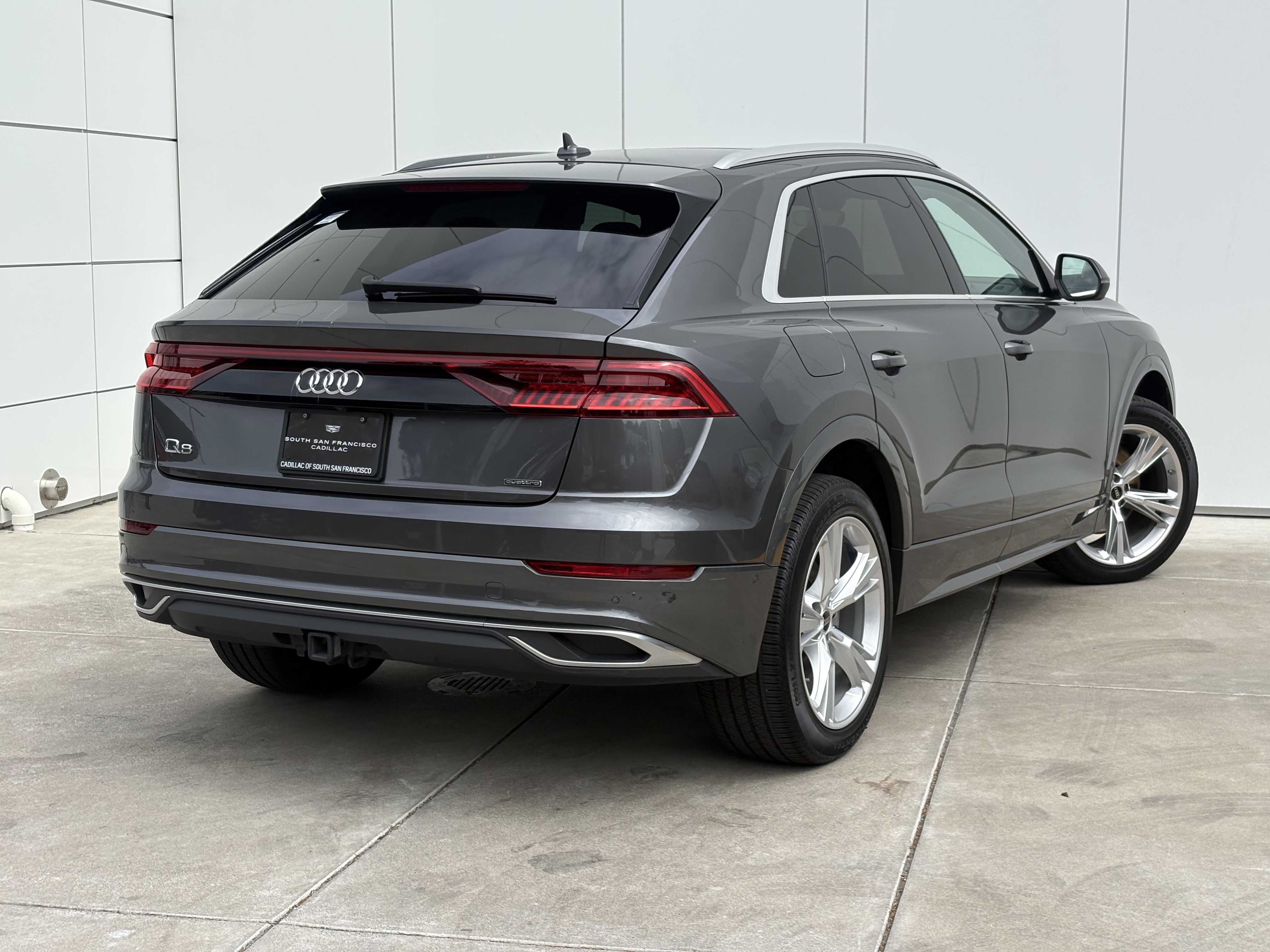 Used 2023 Audi Q8 Premium AWD/4WD image 7