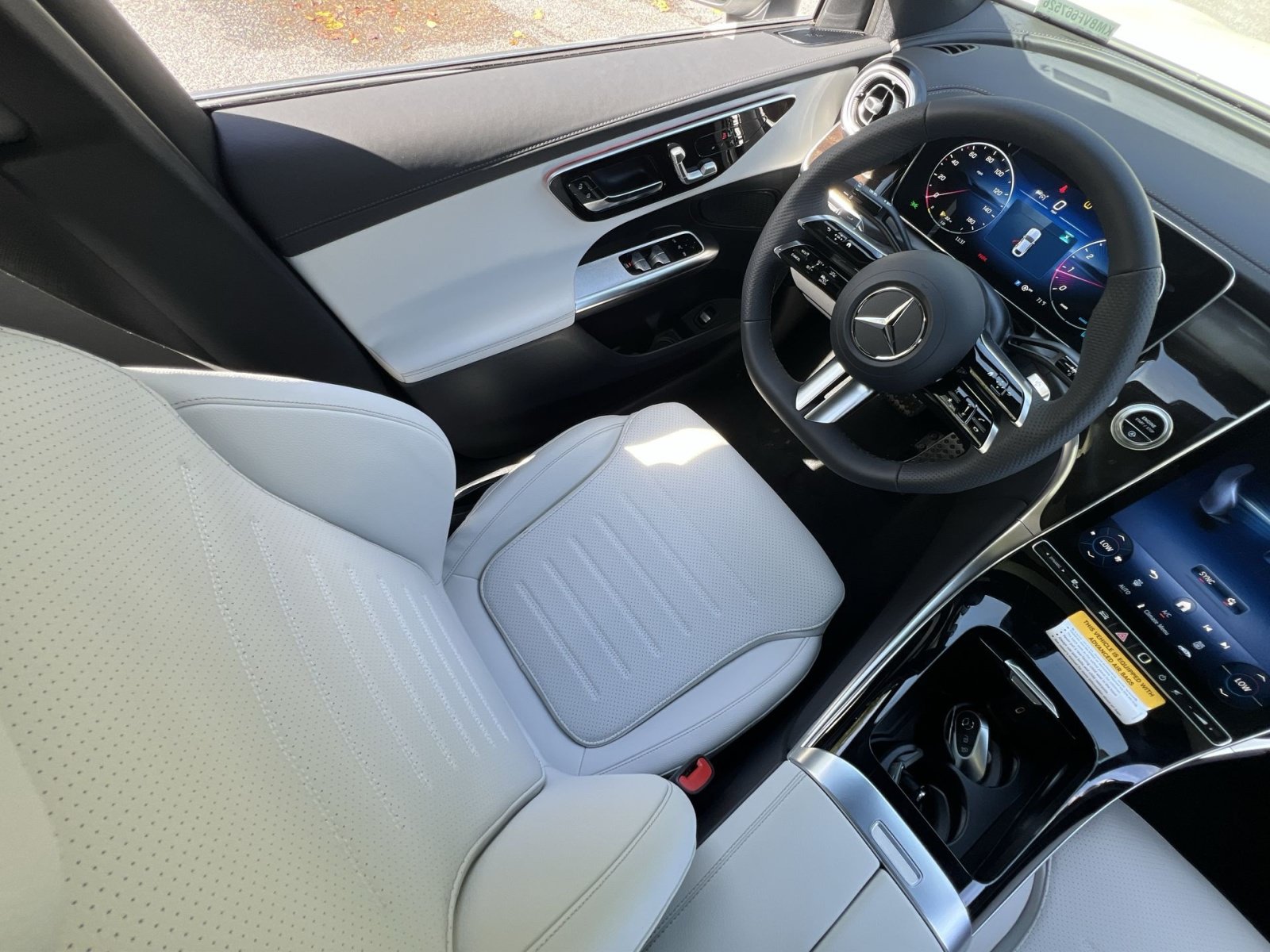 New 2027 Mercedes-Benz GLC 300 4MATIC image 16