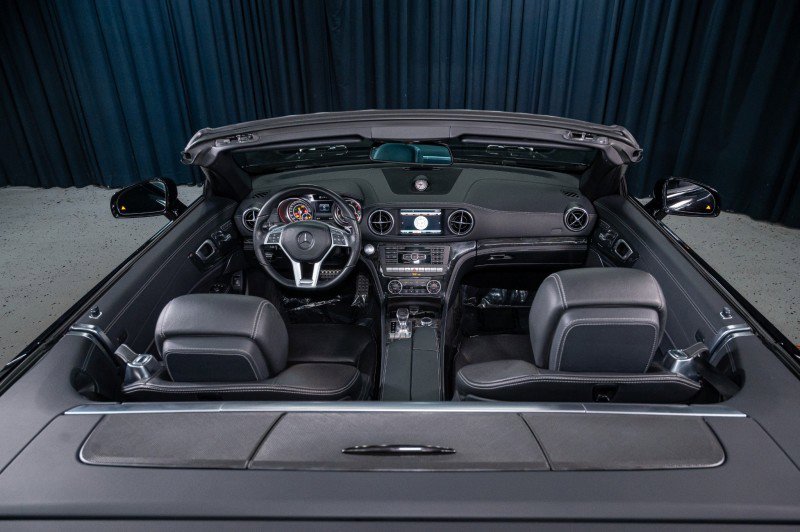 Used 2016 Mercedes-Benz SL 550 image 6