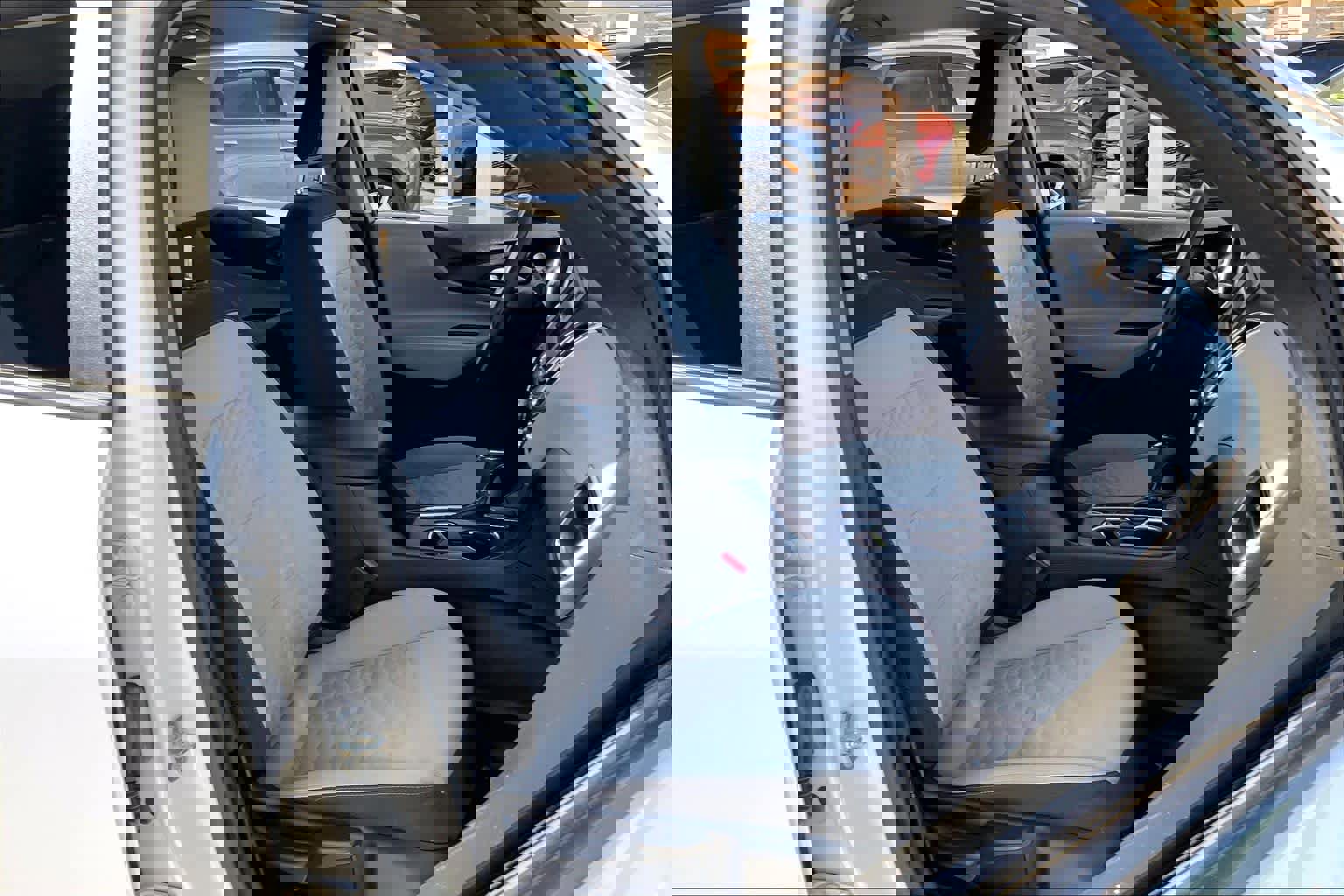 Used 2020 Chevrolet Equinox LS w/ LS Convenience Package image 9