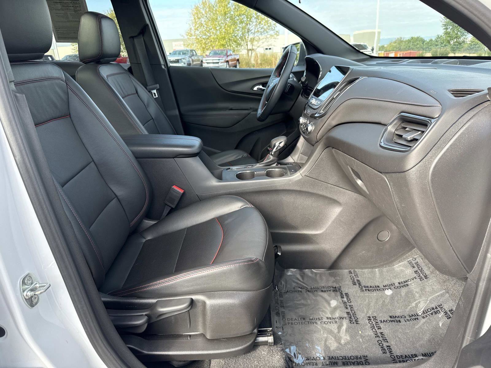 Used 2023 Chevrolet Equinox RS w/ RS Leather Package image 18