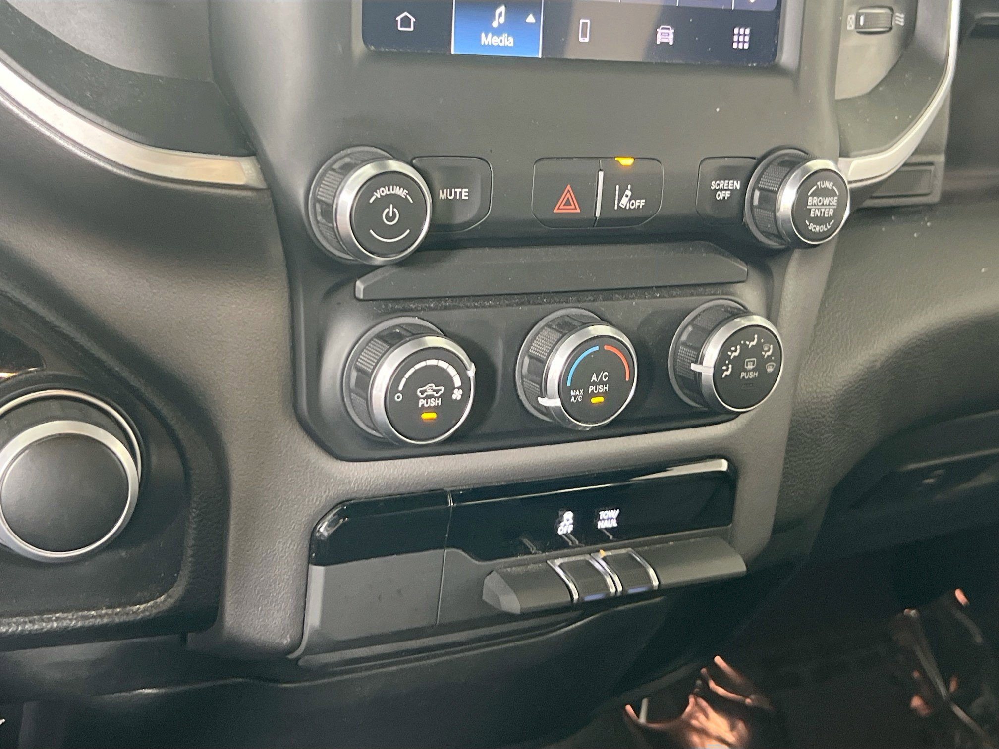 Used 2022 RAM 1500 Big Horn image 15