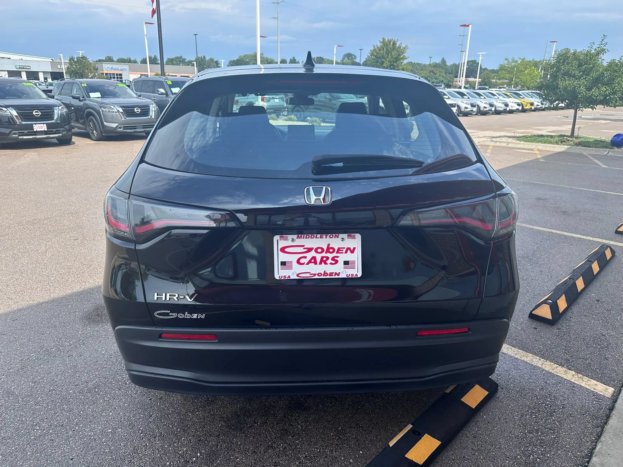 Used 2025 Honda HR-V LX image 6