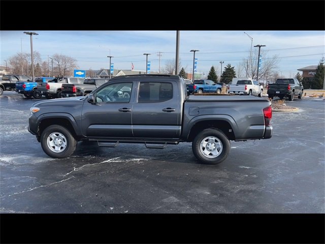 Used 2023 Toyota Tacoma SR image 5