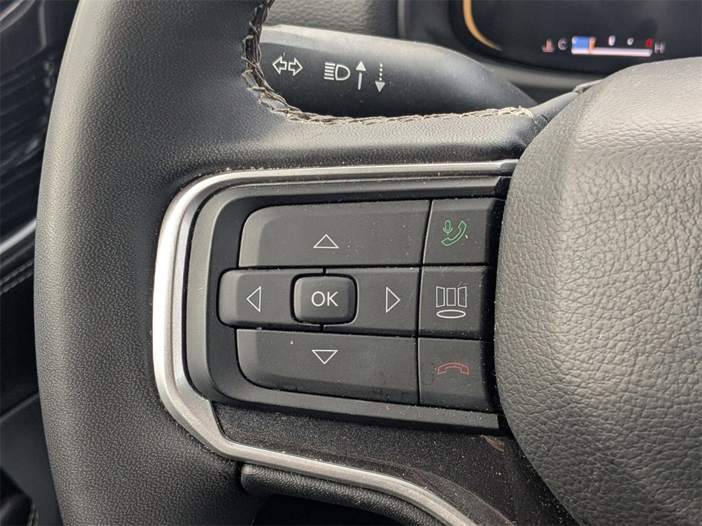 Used 2024 Jeep Wagoneer L 4WD image 21