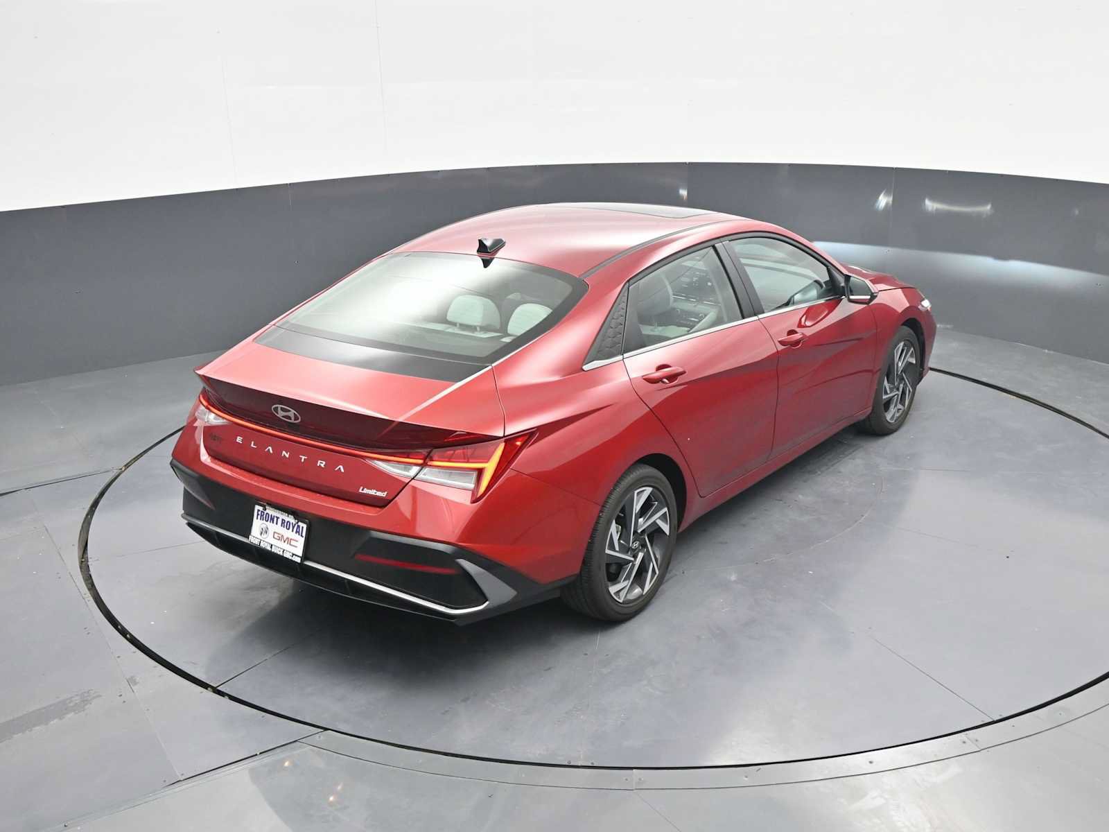 Used 2025 Hyundai Elantra Limited FWD image 39