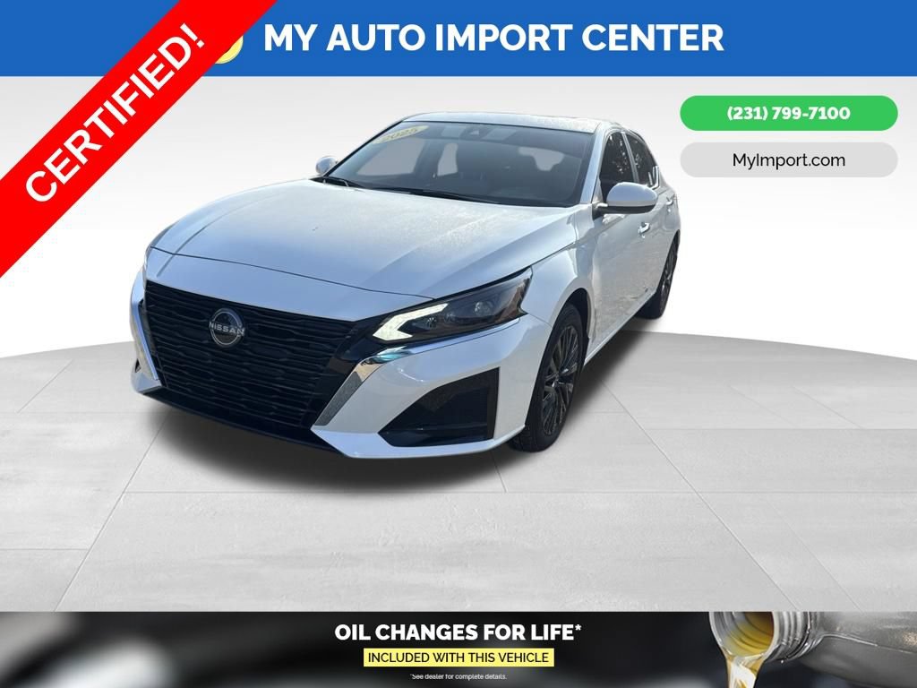 Certified 2025 Nissan Altima 2.5 SV w/ SV Special Edition Package AWD/4WD image 3
