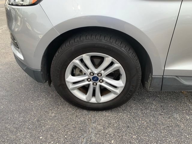 Used 2020 Ford Edge SEL w/ Convenience Package FWD image 38