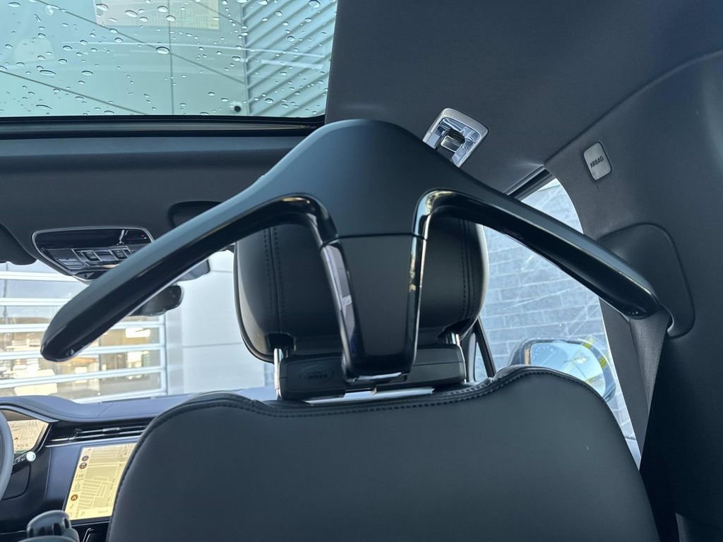 New 2026 Land Rover Range Rover Sport Dynamic SE image 16