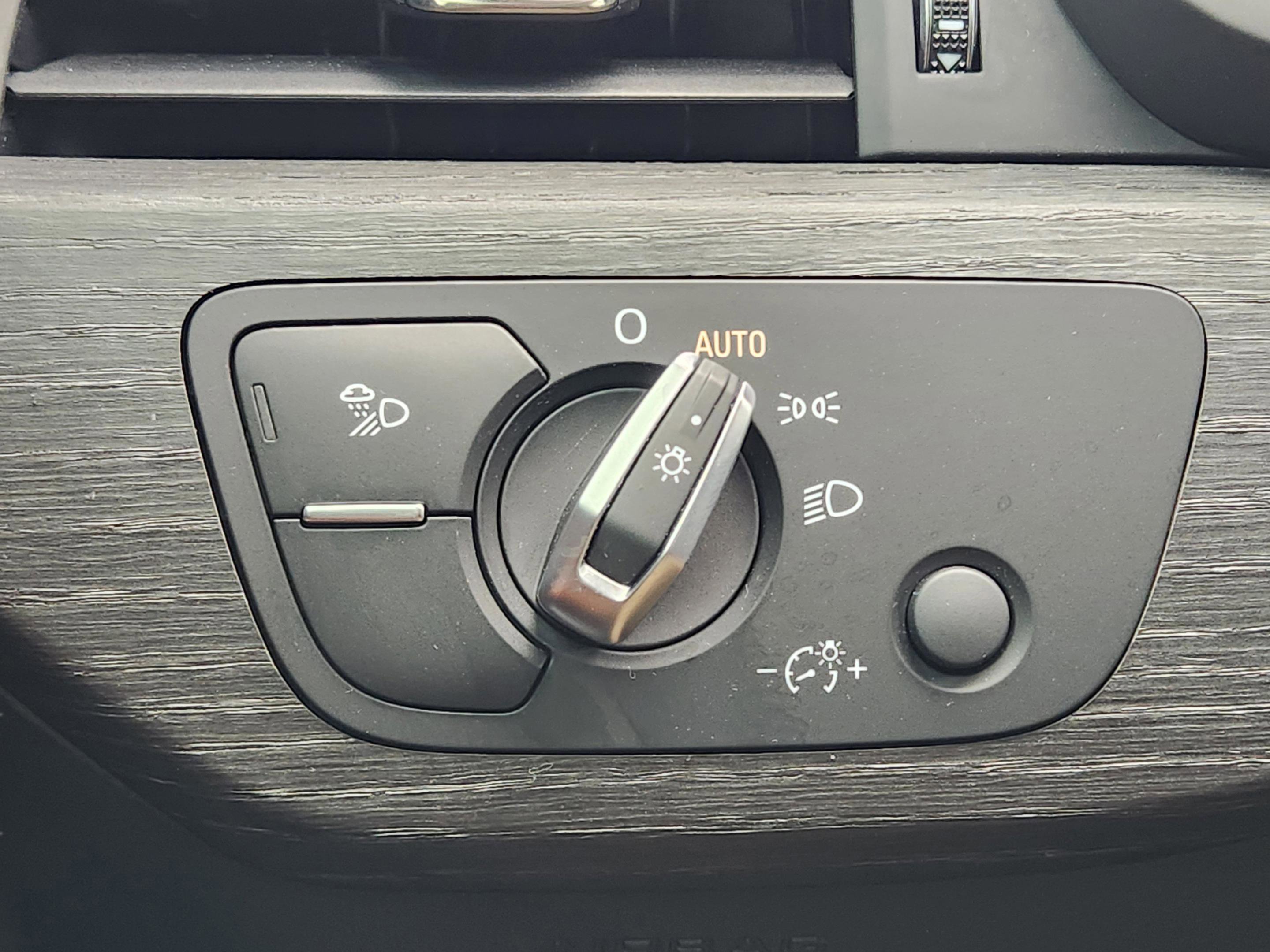 Used 2021 Audi A4 2.0T Premium w/ Convenience Package image 22