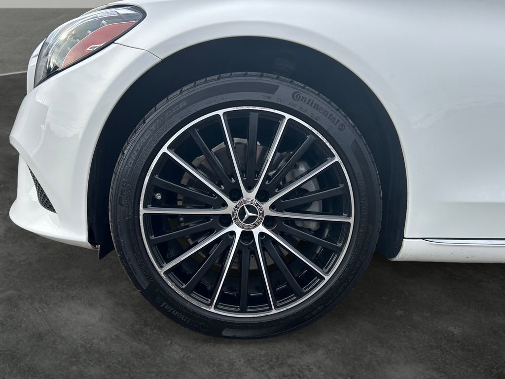 Used 2019 Mercedes-Benz C 300 4MATIC Sedan image 4